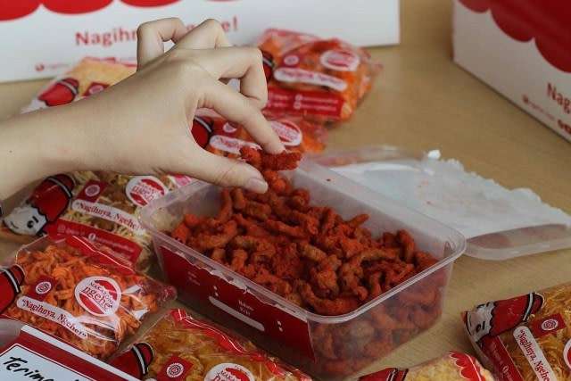 makaroni ngehe camilan untuk jalan-jalan